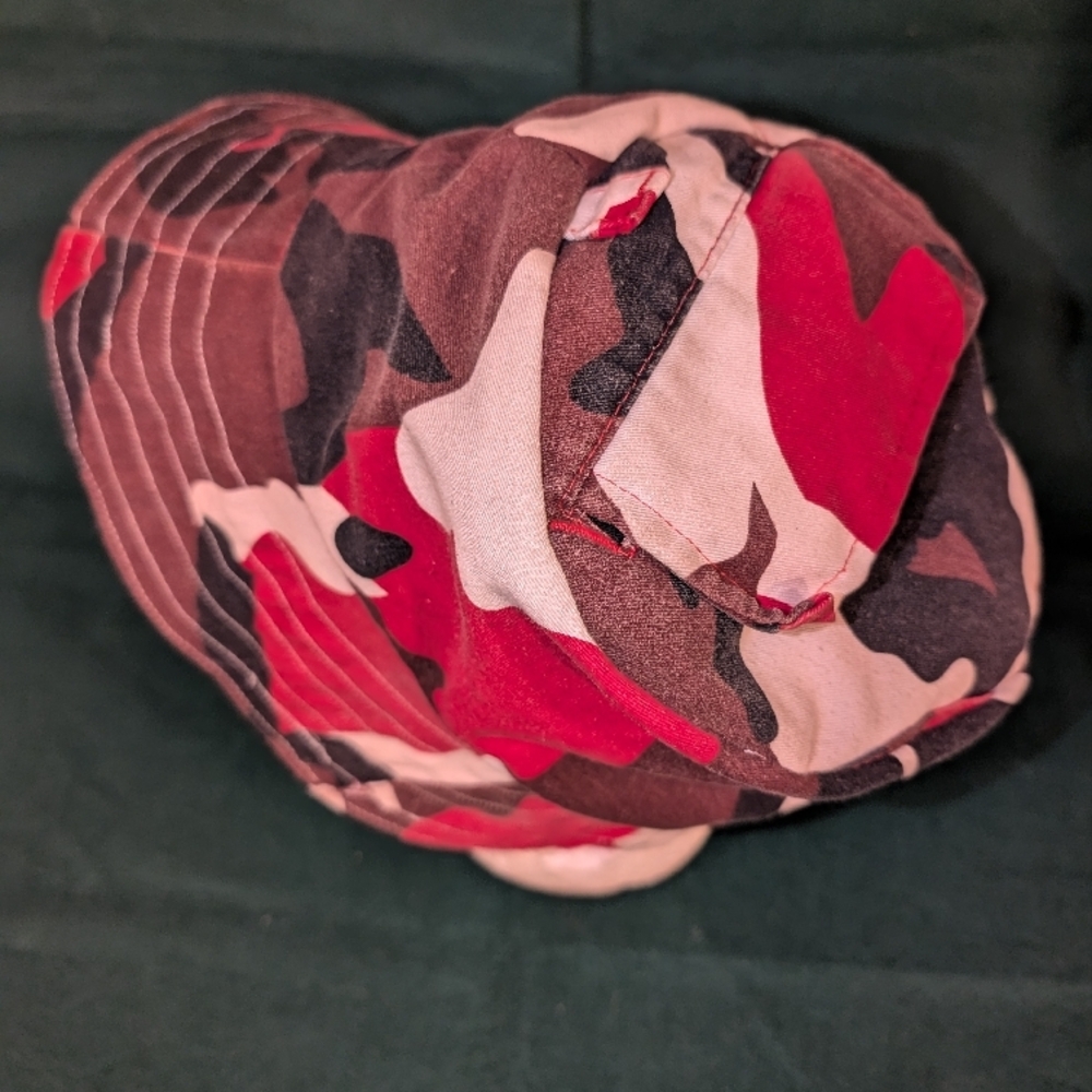 Reversible Bucket Hat Red Camouflage / Red & Black Color Block